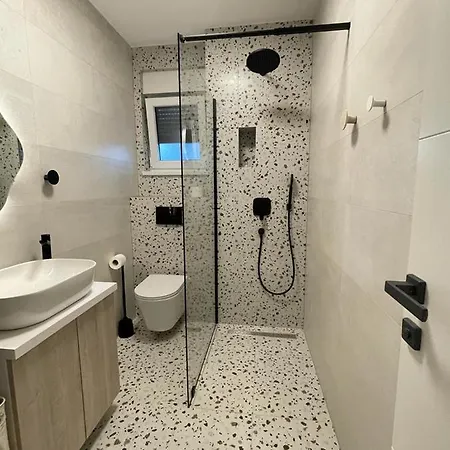 Neri Apartmán *